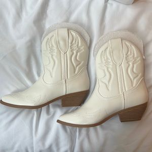 Soda Women Cowgirl Cowboy Western Stitched Ankle Boots Pointed Toe Short Booties